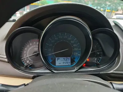Toyota Yaris L