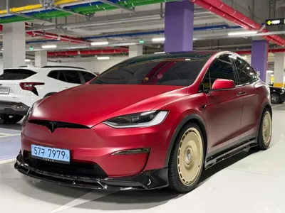 Tesla Model X