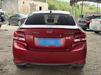 Toyota Yaris L