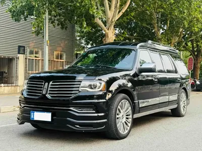 Lincoln Navigator