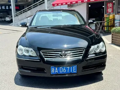 Toyota Reiz