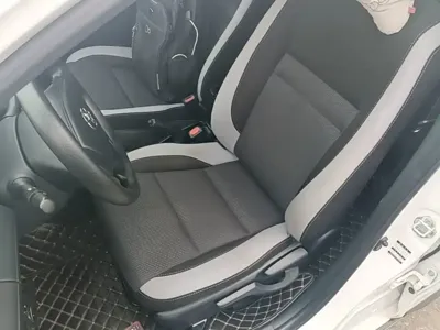 Toyota Yaris L