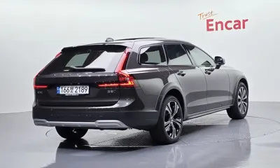 Volvo V90