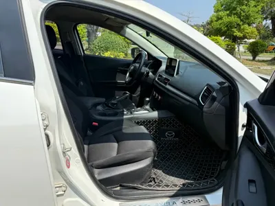 Mazda 3 Axela