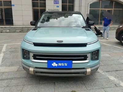 Geely ICON