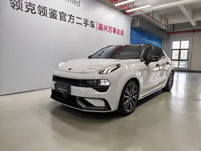 Lynk & Co 02 Hatchback