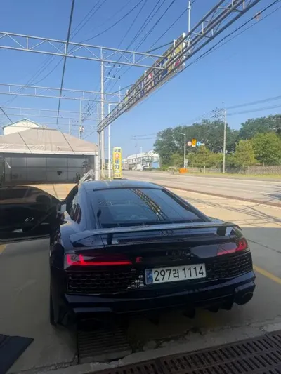 Audi R8