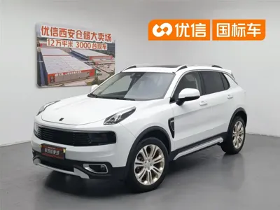 Lynk & Co 01