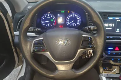 Hyundai Elantra (6th Generation