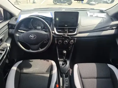 Toyota Yaris L