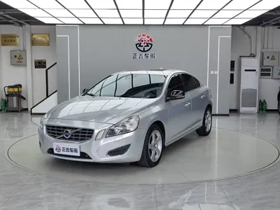 Volvo S60 (Import)