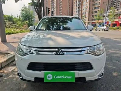 Mitsubishi Outlander (Import)