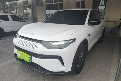 Leapmotor C11