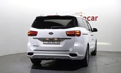 Kia Canival