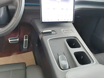 Nio ES8