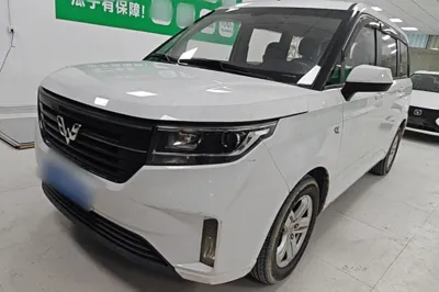 Wuling Hongguang Plus