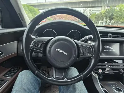 Jaguar XFL