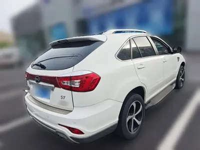 BYD S7