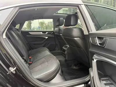 Audi A7L