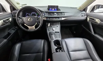 Lexus CT200h