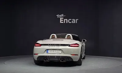 Porsche 718