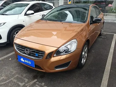 Volvo S60 (Import)