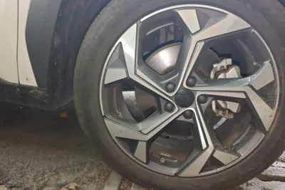 Geely Auto FX11