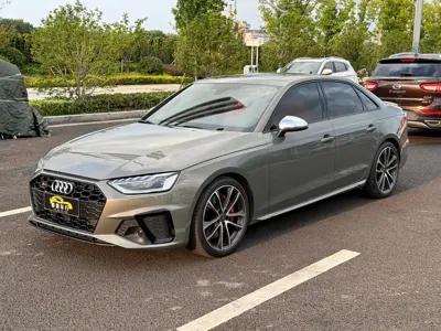 Audi S4