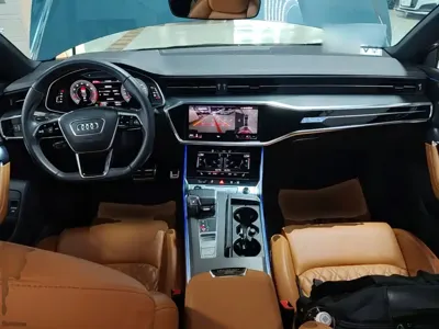 Audi A7L