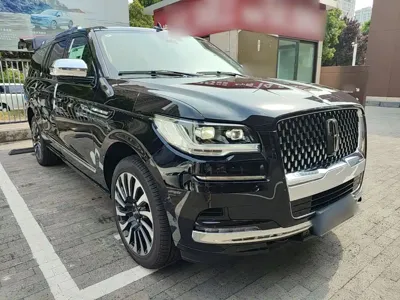 Lincoln Navigator