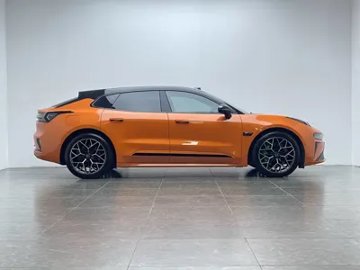 Zeekr 001