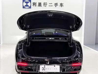 Zeekr 007