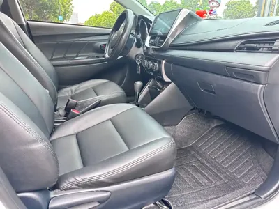 Toyota Yaris L