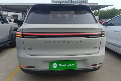 Leapmotor C10
