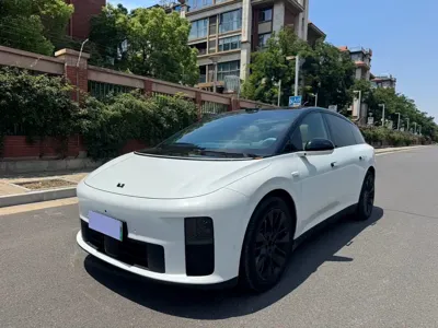 Li Auto 理想i6