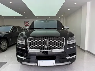 Lincoln Navigator