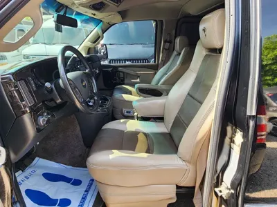 Chevrolet Express Van