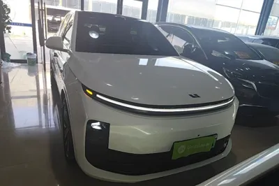 Li Auto L6