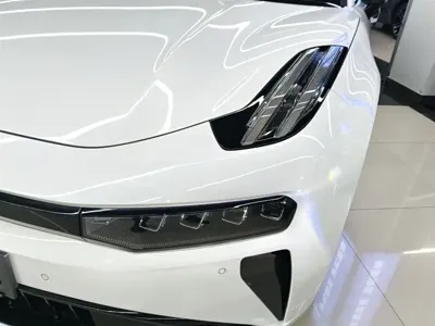 Zeekr 001