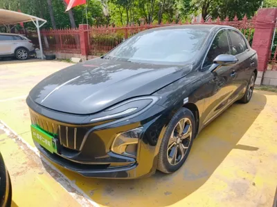 Hongqi E-QM5