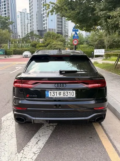 Audi RSQ8