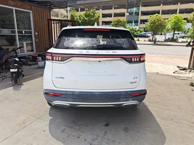 BAIC X7