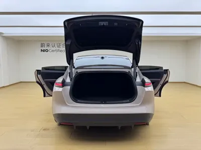 Nio ET5
