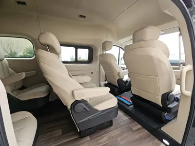 Maxus V70