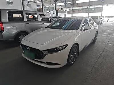 Mazda 3 Axela