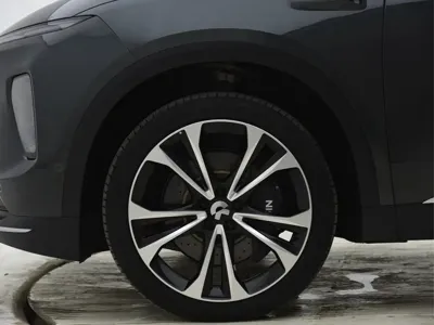 Nio ES8