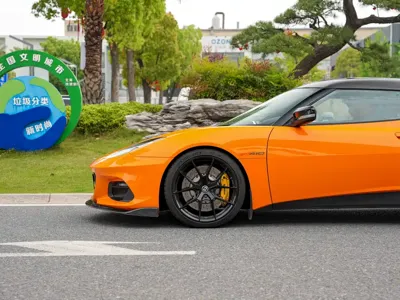 Lotus Evora