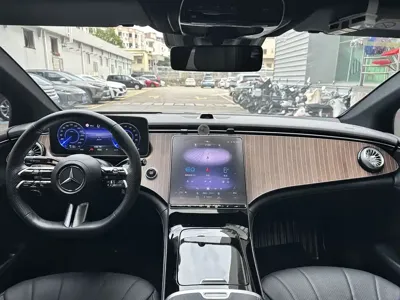 Mercedes-Benz EQE