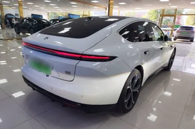 Nio ET5