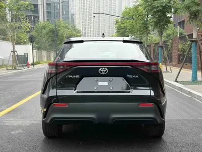 Toyota 铂智4X